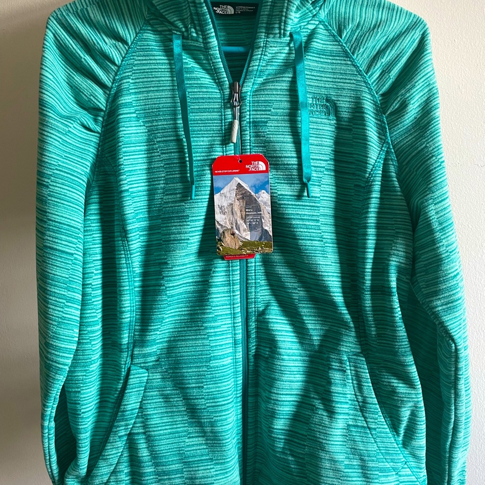 brand new zip up fleece from the north face - size L
